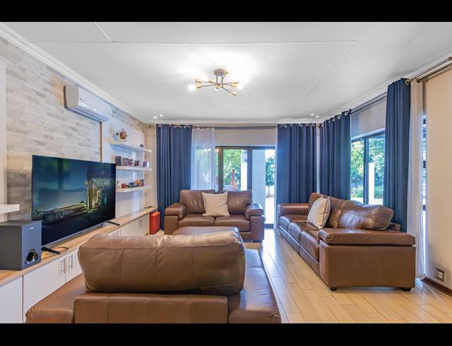 4 BEDROOM HOUSE RENTED IN NORTHCLIFF
